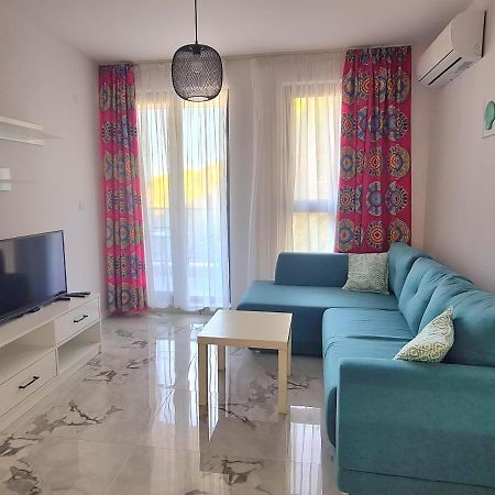 Dolphin Beach Apart Обзор Экстерьер фото