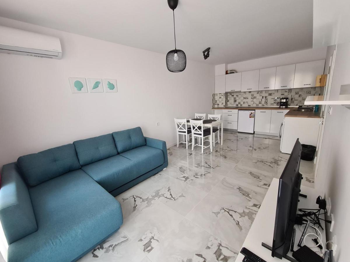 Dolphin Beach Apart Обзор Экстерьер фото