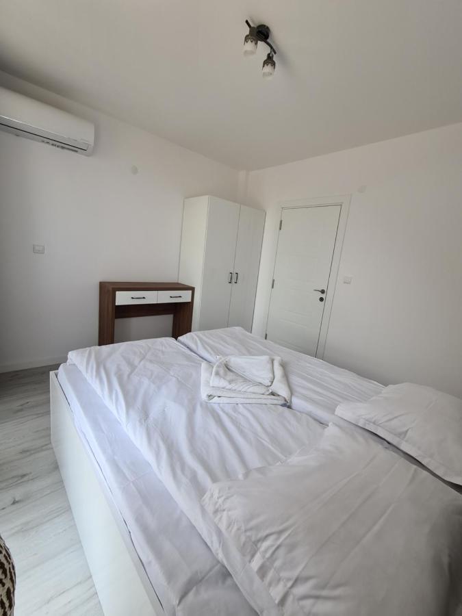 Dolphin Beach Apart Обзор Экстерьер фото