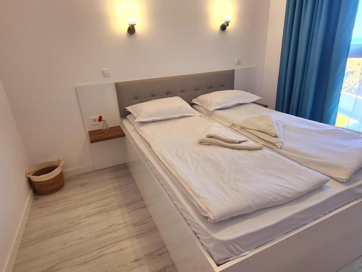 Dolphin Beach Apart Обзор Экстерьер фото