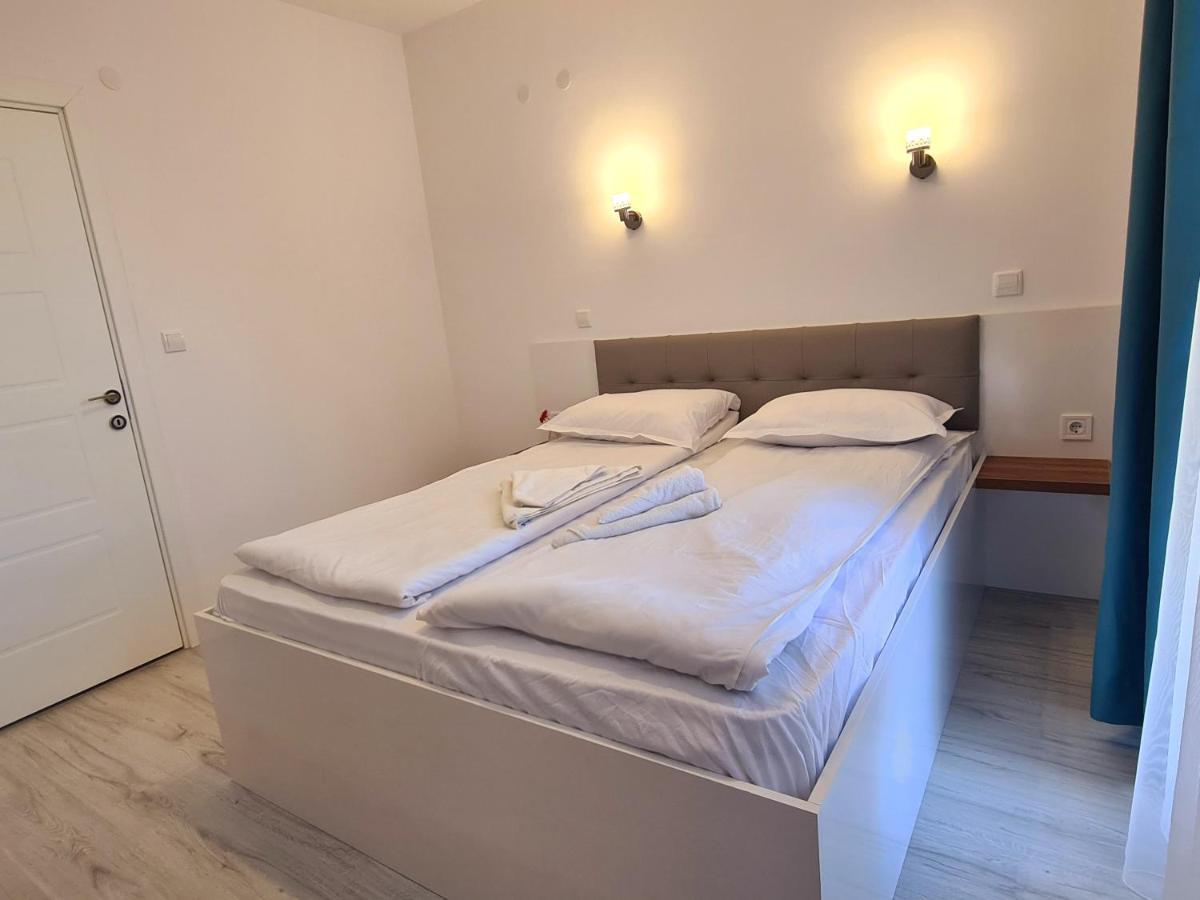 Dolphin Beach Apart Обзор Экстерьер фото