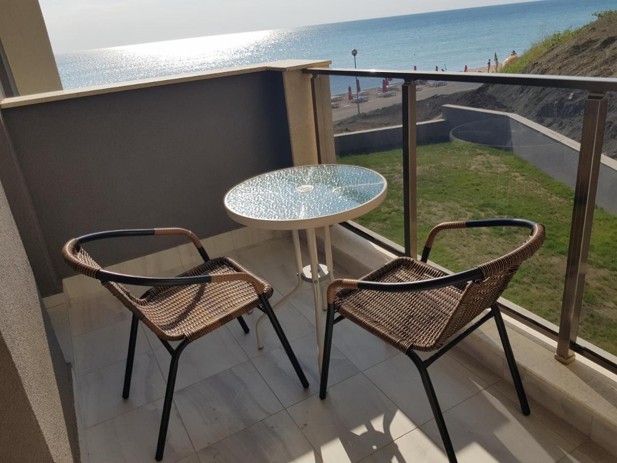 Dolphin Beach Apart Обзор Экстерьер фото